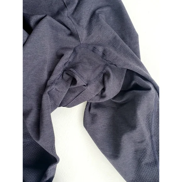 Lululemon Seamlessly Street Crop Heathered Naval Blue Seamless Leggings Size 8 - Picture 4 of 5